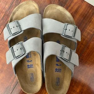 birkenstock size 8 women’s dove grey worn very lightly